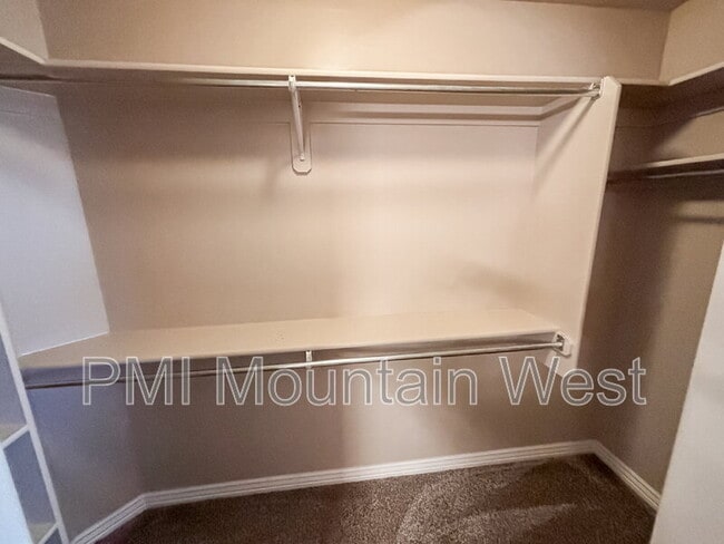 Building Photo - 2241 W 2475 N