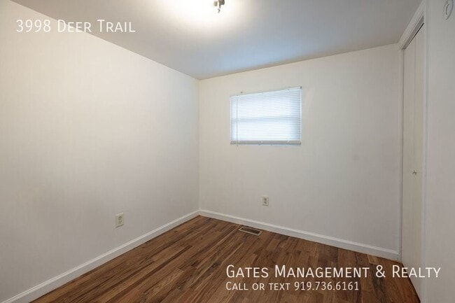 Building Photo - 3998 Deer Trail