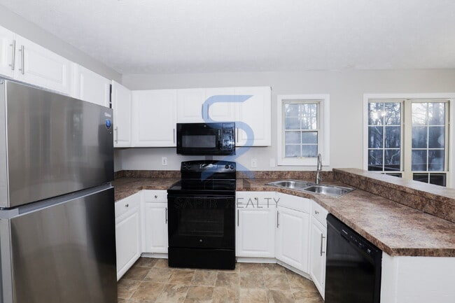 Building Photo - 2108 Lindley Ln