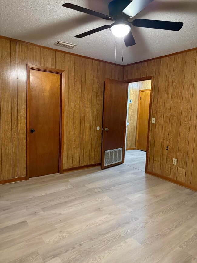 Building Photo - 5326 Olin Merritt St