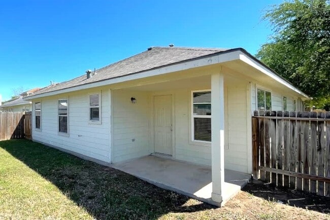 Building Photo - 6503 Wellington Meadows Dr