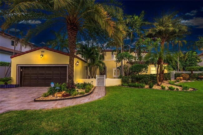 Building Photo - 500 Royal Plaza Dr