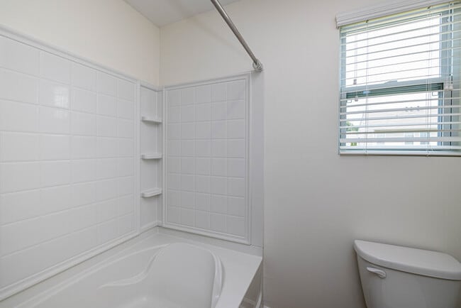 Building Photo - 3 Bedroom Townhome in NW School District - Rock Hill SC