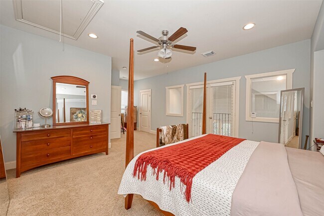 Building Photo - 1610 Ennis St