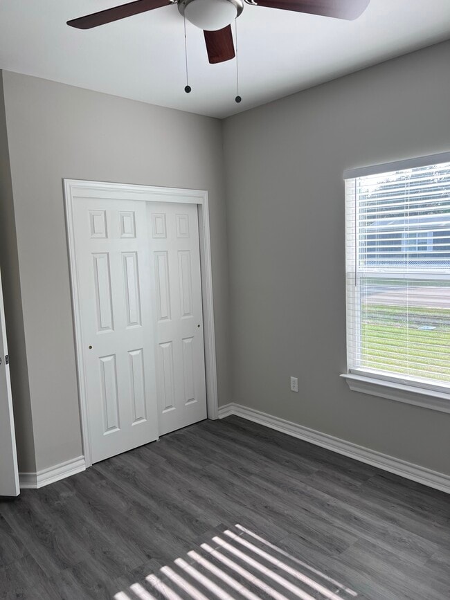 Building Photo - 312 W Watson St