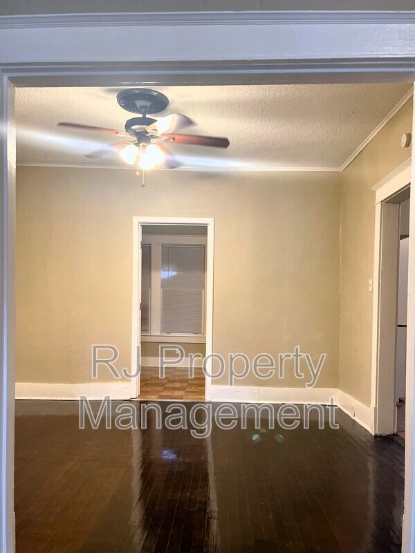 Building Photo - 1267 Englewood St