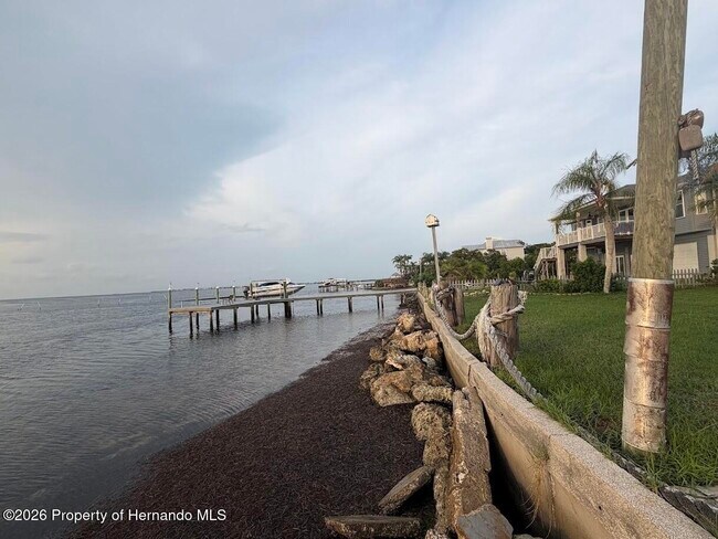 Building Photo - 2007 Gulfview Dr
