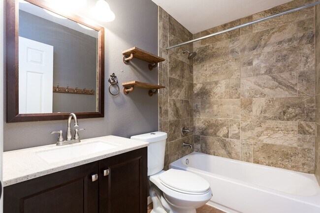 Building Photo - Beautiful Home in Mira Mesa