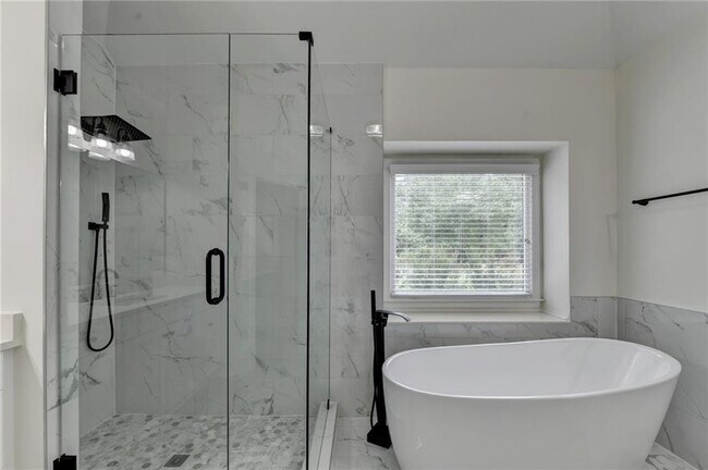 Building Photo - 10645 Honey Brook Cir