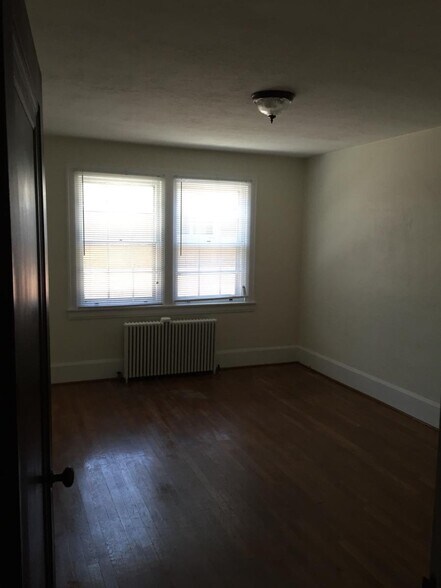 Building Photo - 608 Wayne Ave