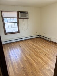 Building Photo - 95 4th St