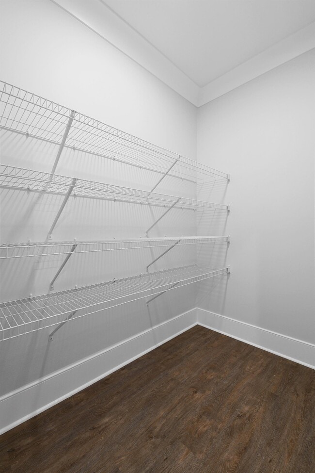 Building Photo - 1717 Double Oak Trl