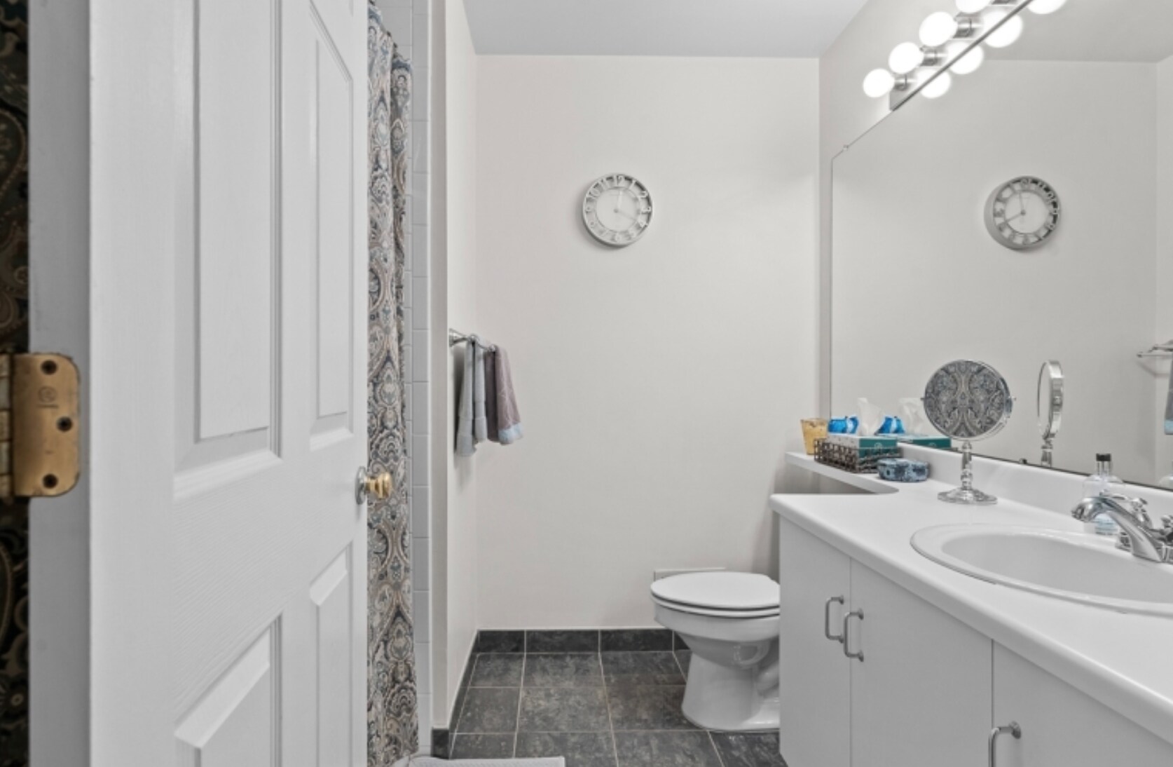 Building Photo - 14 Minuteman Ct