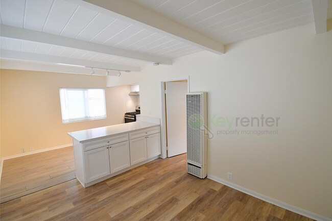 Building Photo - 624-A North Nevada St
