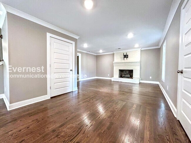 Building Photo - 5182 Joe Frank Harris Pkwy NW