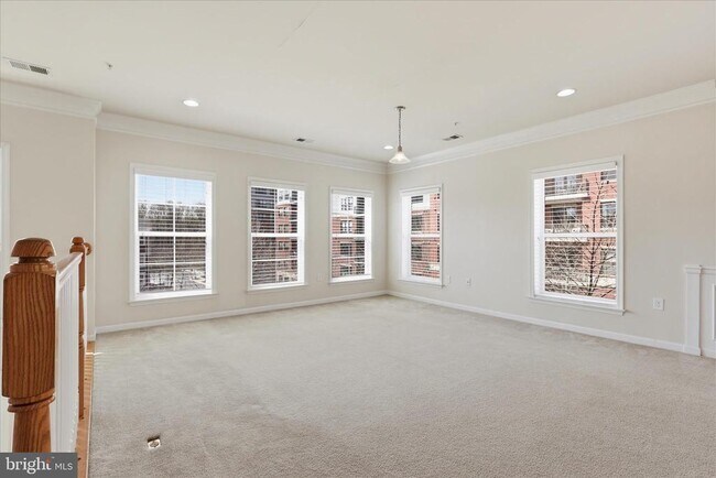 Building Photo - 2932 Finsbury Pl