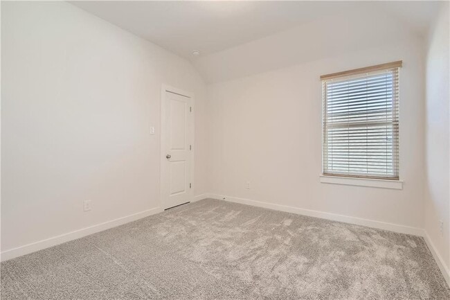 Building Photo - 4504 Post Loop