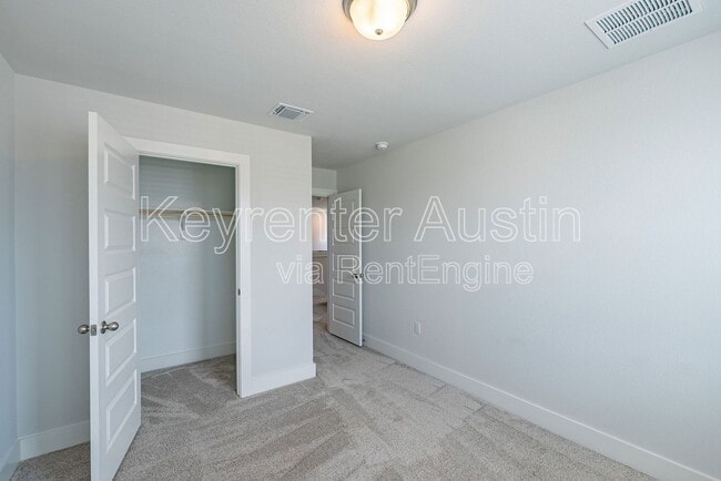 Building Photo - 7501 Chesapeake Rail Ln
