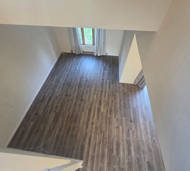 Building Photo - Desirable South Whitehall Township Townhome