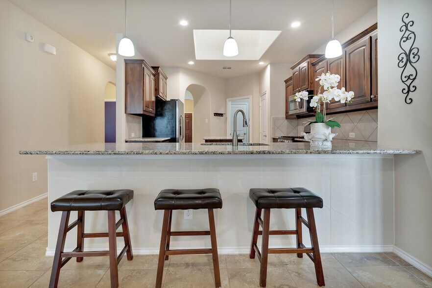 Building Photo - 117 Oakmont Dr