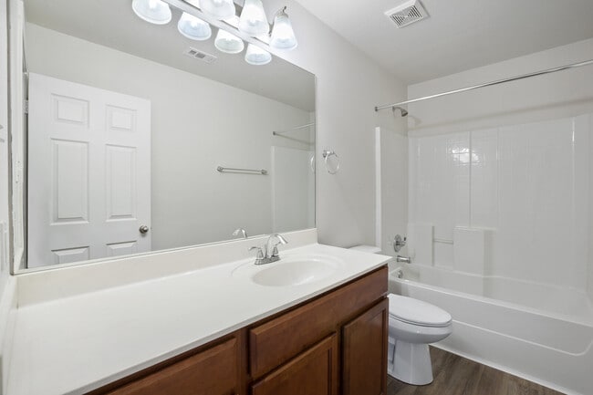 Building Photo - 7722 Bridgepointe Dr