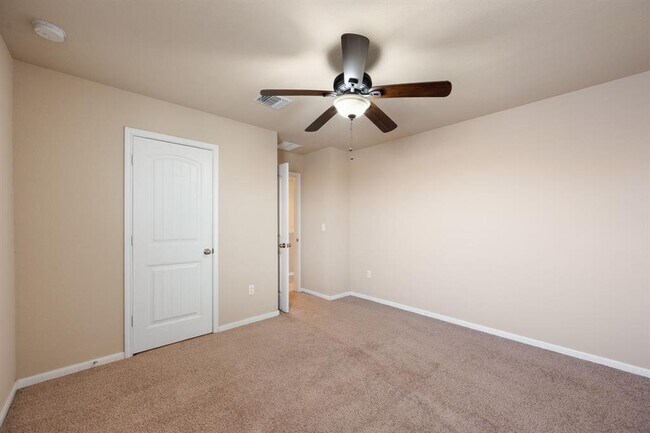 Building Photo - 231 Northern Flicker St