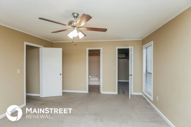 Building Photo - 5378 Springbrook Dr SW