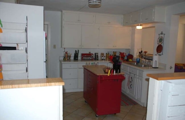 Building Photo - Single Family Home on Sycamore