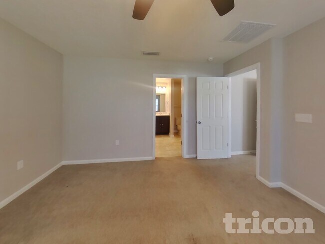 Building Photo - 97529 Albatross Dr