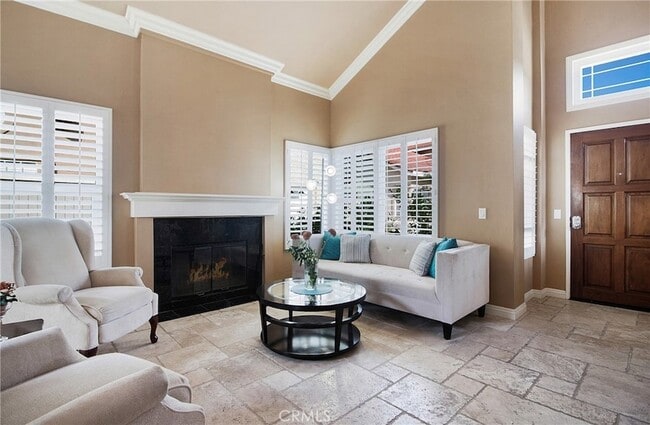 Building Photo - 24952 Via Denise