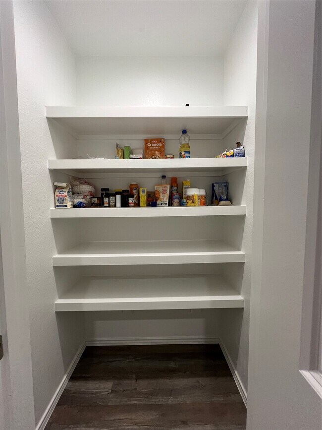 Building Photo - 5446 Wyndham Rdg Ln