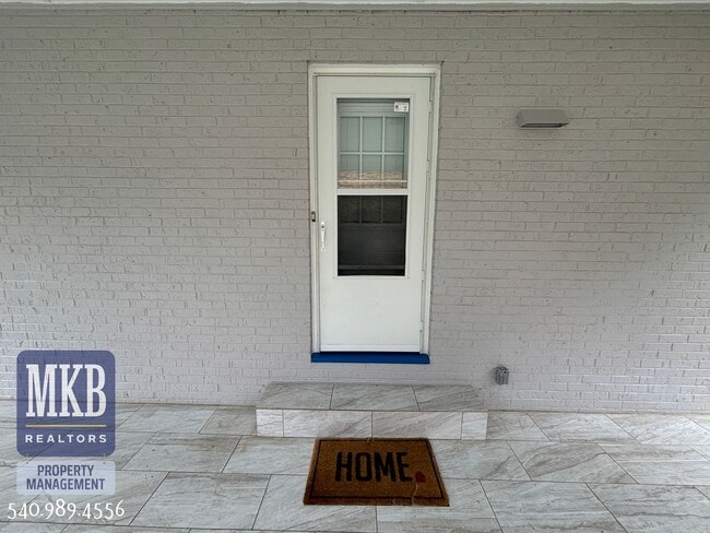 Building Photo - 3158 Galloway Dr