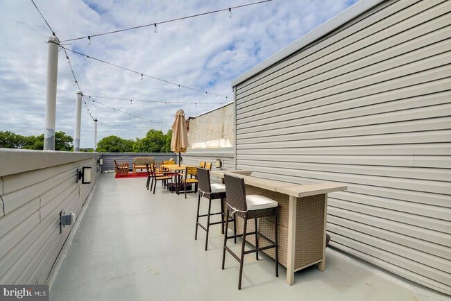 Building Photo - 2251 N 33rd St