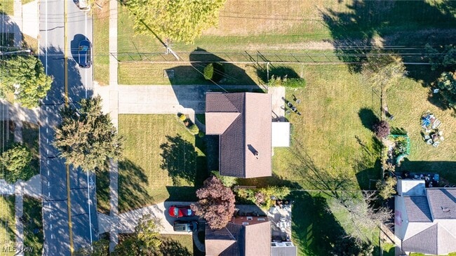 Building Photo - 4880 Anderson Rd