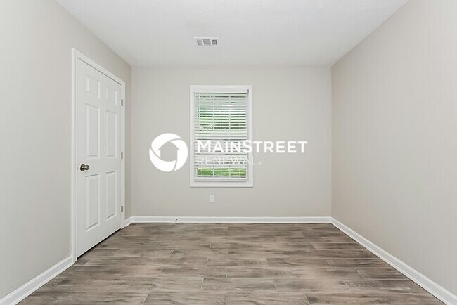 Building Photo - 3 Bedroom Pet-Friendly Home in REX, GA with Main Street Renewal