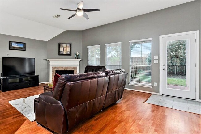 Building Photo - 21506 Willow Glade Dr