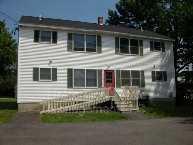 Building Photo - 114 Main Rd N