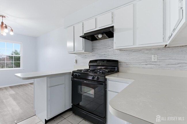 Building Photo - 1610 Green Hollow Dr