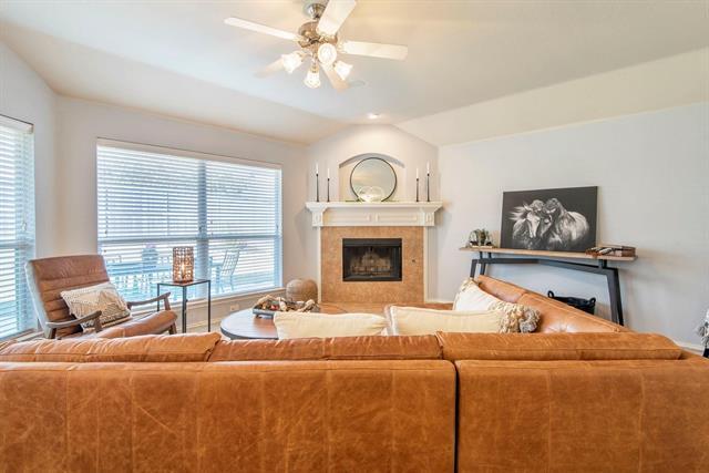 Building Photo - 9728 Hedge Bell Dr