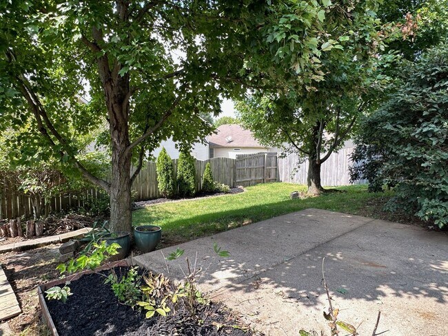Building Photo - COMING SOON! Beautiful 3 Bed, 2.5 Bath Hom...
