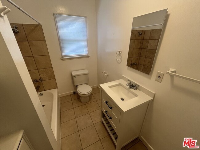 Building Photo - 4225 Campbell Dr