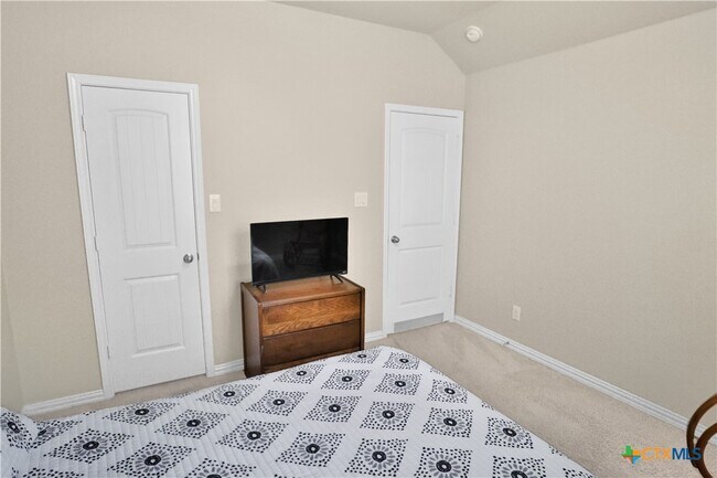 Building Photo - 15523 Birdstone Ln
