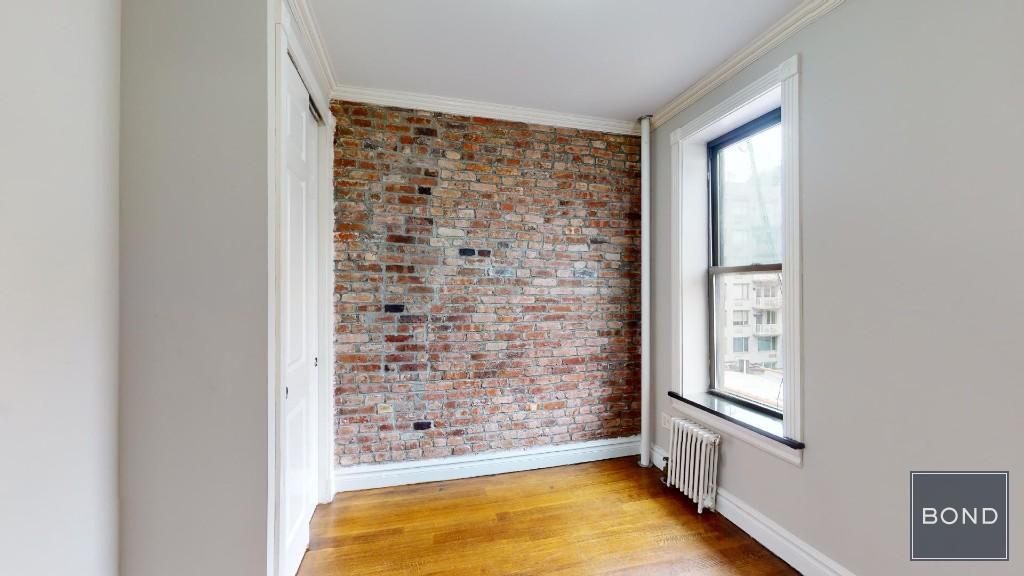 Building Photo - 200 Stanton St