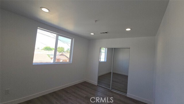 Building Photo - 10415 Avalon Blvd