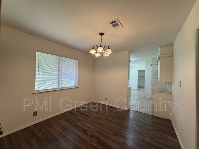 Building Photo - 8174 E 31st Pl