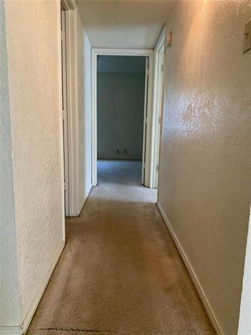 Building Photo - 2812 Ridgecrest Dr
