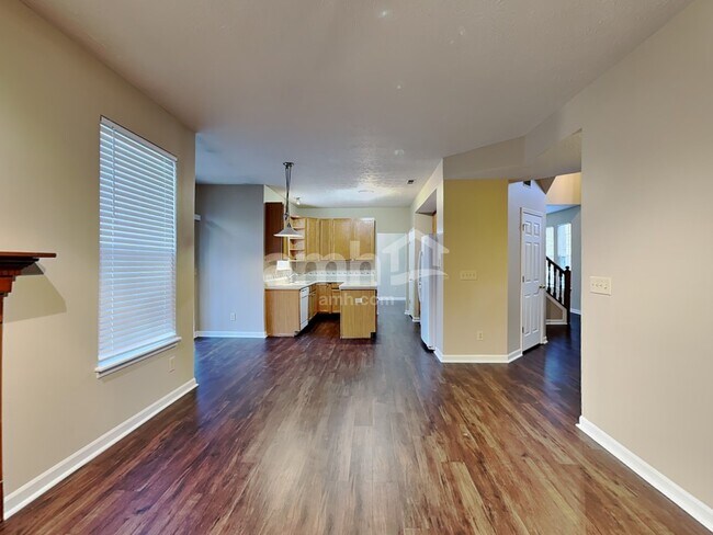 Building Photo - 6527 Sussex Dr