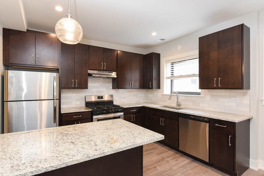 Building Photo - 1150 Maple Ave