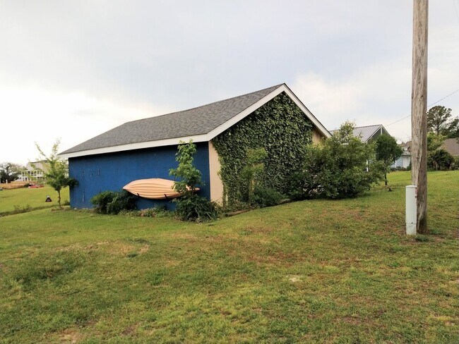 Building Photo - 108 Hawkins Creek Ln