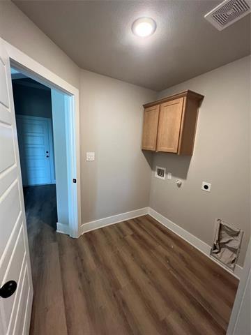 Building Photo - 4304 Hummingbird Dr